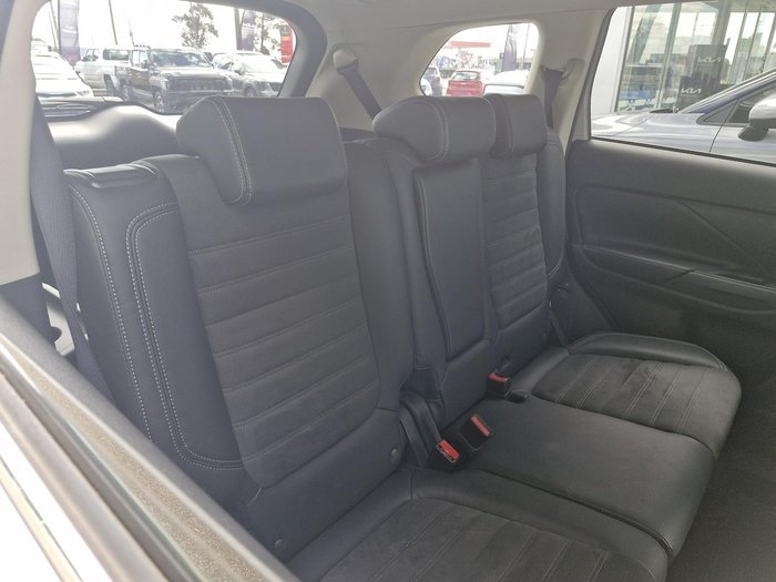 2019 Mitsubishi Outlander LS