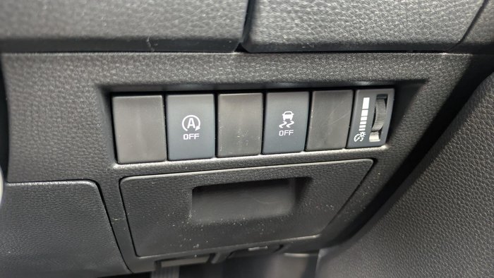 2025 Isuzu D-MAX X-RIDER