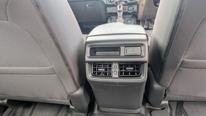 2025 Isuzu D-MAX X-RIDER