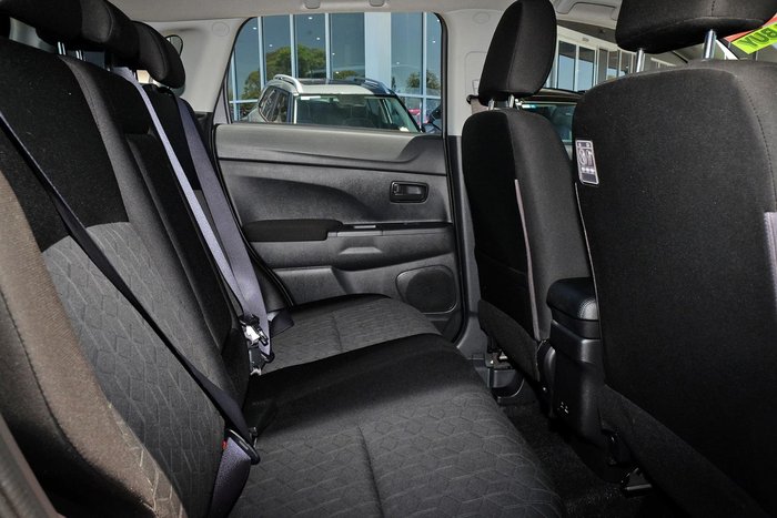 2022 Mitsubishi ASX ES