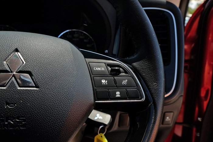 2021 Mitsubishi Outlander ES