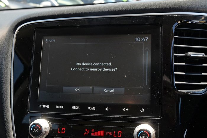 2021 Mitsubishi Outlander ES