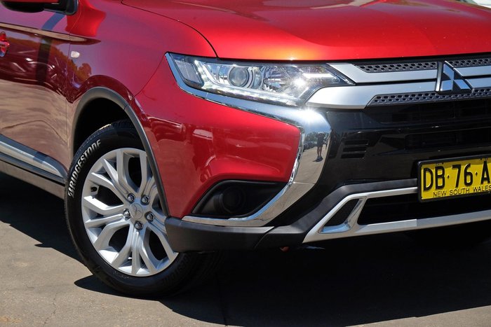 2021 Mitsubishi Outlander ES