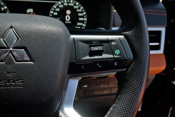 2023 Mitsubishi Outlander Exceed Tourer