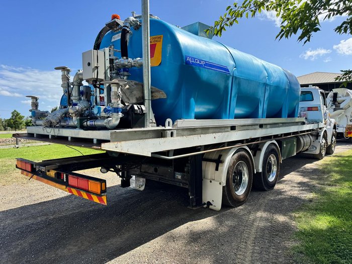 2007 Sterling Lt7500