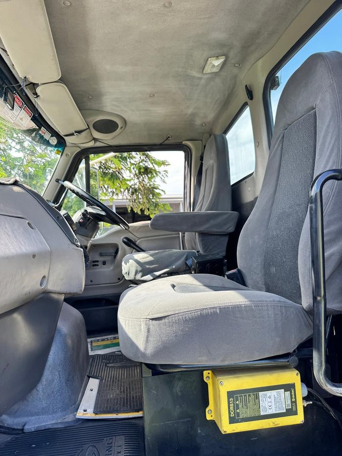 2007 Sterling Lt7500