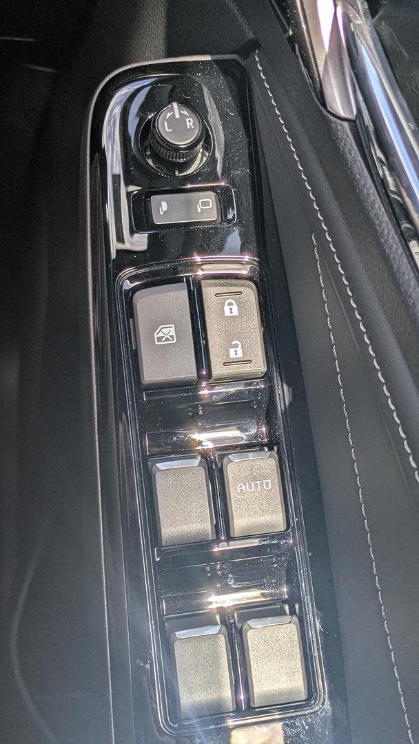 2025 Isuzu MU-X LS-T