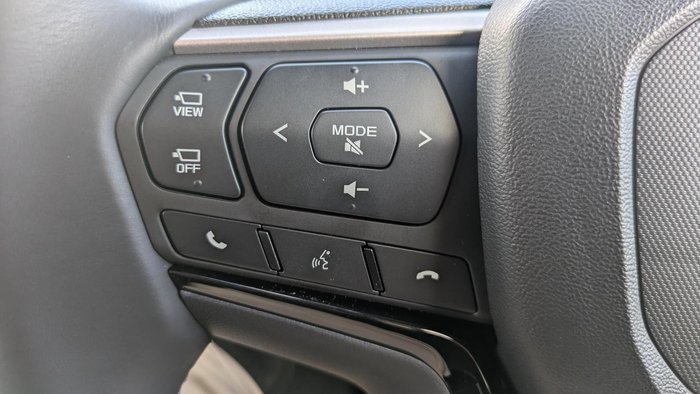 2025 Isuzu MU-X LS-T