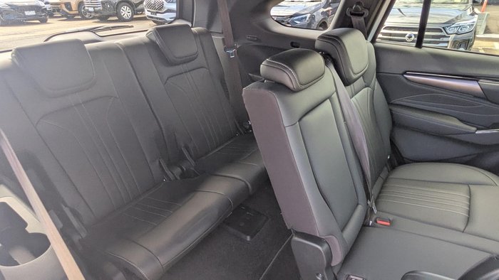 2025 Isuzu MU-X LS-T