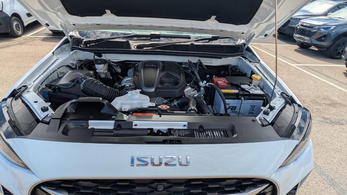 2025 Isuzu MU-X LS-T