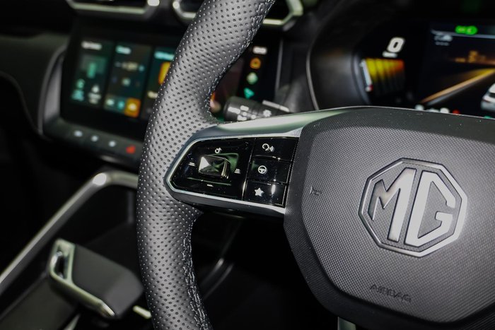 2025 MG ZS Essence Turbo