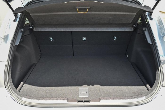 2022 Toyota Corolla Ascent Sport Hybrid ZWE211R Silver Pearl