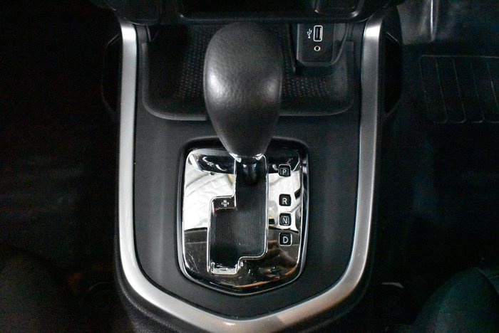 2021 Nissan Navara SL