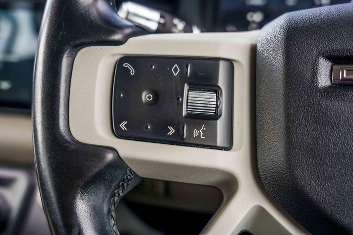 2021 Land Rover Defender 110 D300 SE