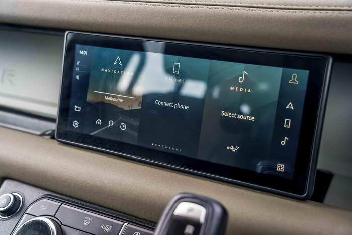 2021 Land Rover Defender 110 D300 SE