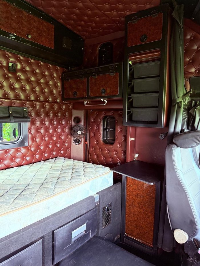 2019 Kenworth K200 Big Cab 165t GCM - RECENT NEW ENGINE