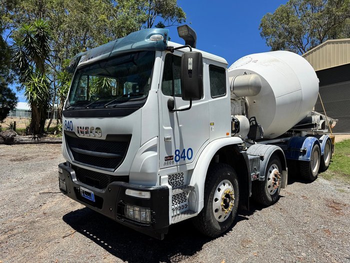 2014 Iveco Acco 2350G 320