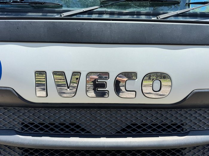 2014 Iveco Acco 2350G 320
