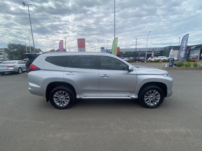 2020 Mitsubishi Pajero Sport GLX