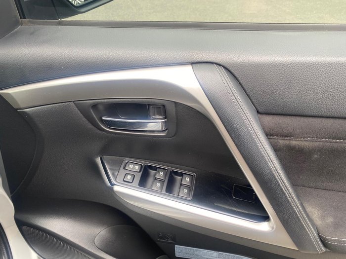 2020 Mitsubishi Pajero Sport GLX