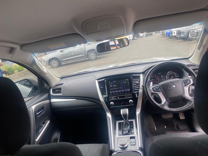 2020 Mitsubishi Pajero Sport GLX