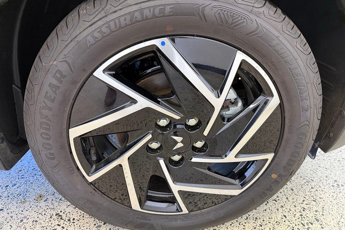 2025 Mahindra XUV3XO AX7L