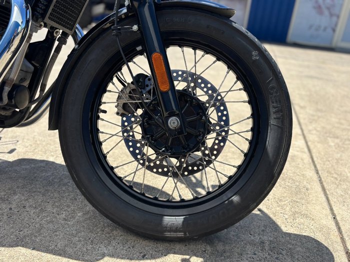 2022 Royal Enfield INTERCEPTOR 650 E5 CLASSIC Black