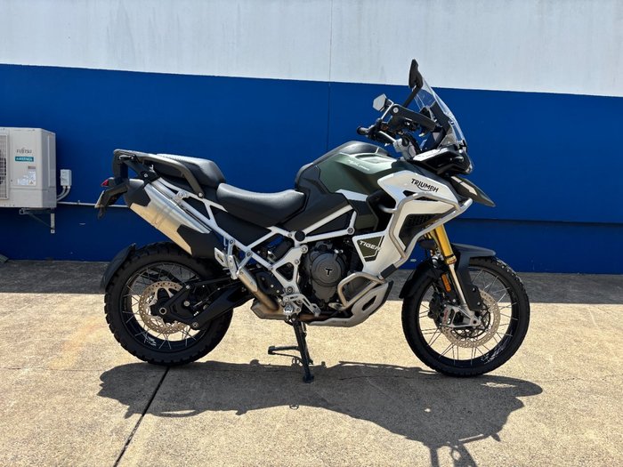 2024 TRIUMPH TIGER 1200 RALLY EXPLORER Green