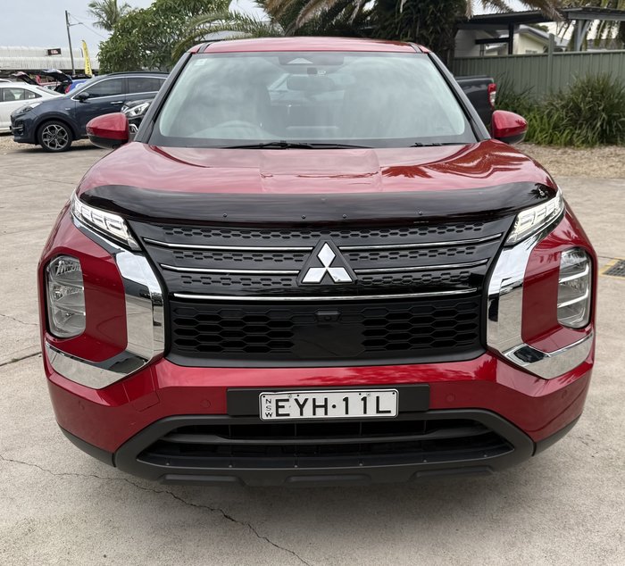 2022 Mitsubishi Outlander ES