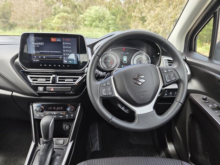 2023 Suzuki S-Cross Plus