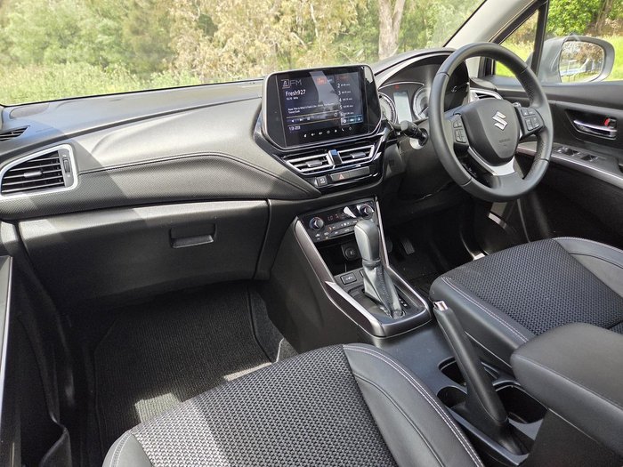 2023 Suzuki S-Cross Plus