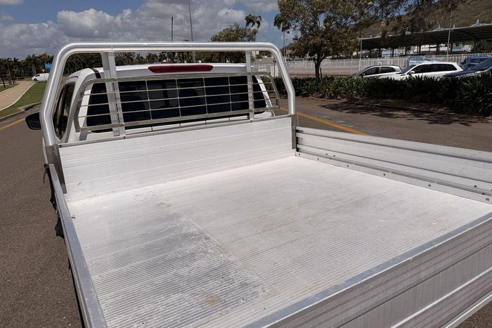 2018 Nissan Navara Silverline D23 Series 3 4X4 Dual Range Polar White