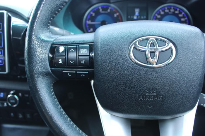 2017 Toyota Hilux SR5