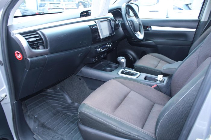 2017 Toyota Hilux SR5