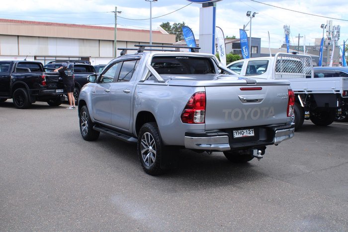 2017 Toyota Hilux SR5