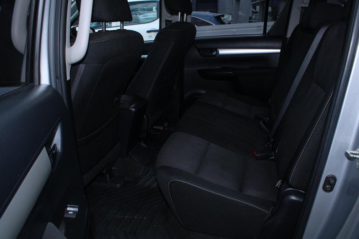 2017 Toyota Hilux SR5