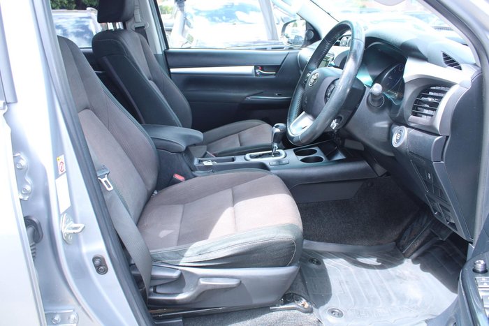 2017 Toyota Hilux SR5