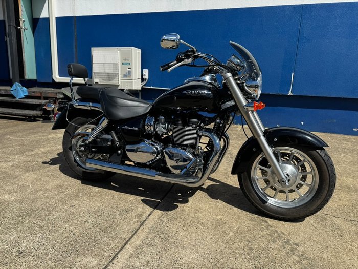 2016 TRIUMPH AMERICA Black