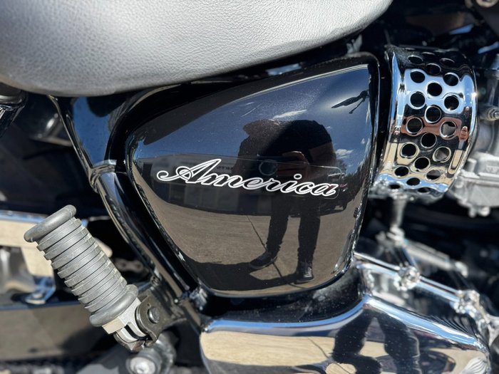 2016 TRIUMPH AMERICA Black