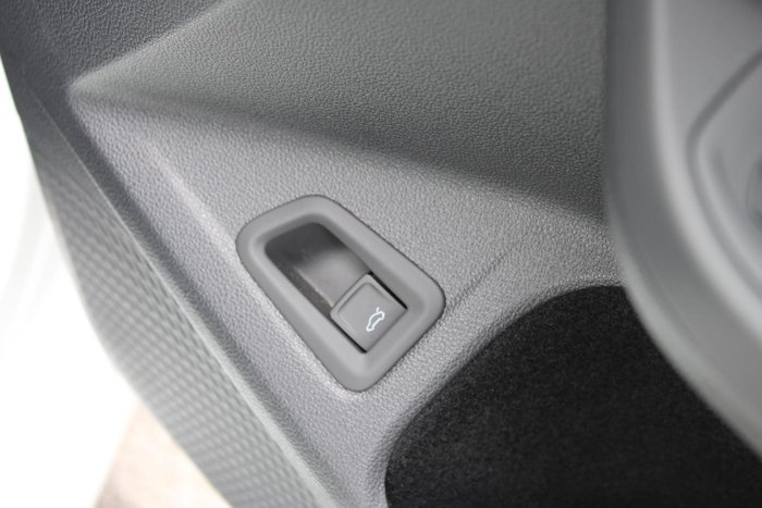 2021 Volkswagen Golf 110TSI Life 8 MY22 Pure White