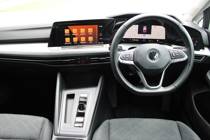 2021 Volkswagen Golf 110TSI Life 8 MY22 Pure White