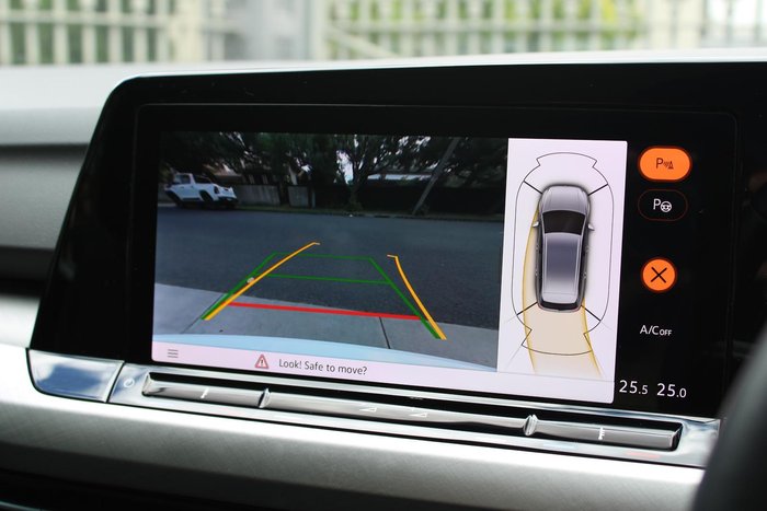 2021 Volkswagen Golf 110TSI Life 8 MY22 Pure White