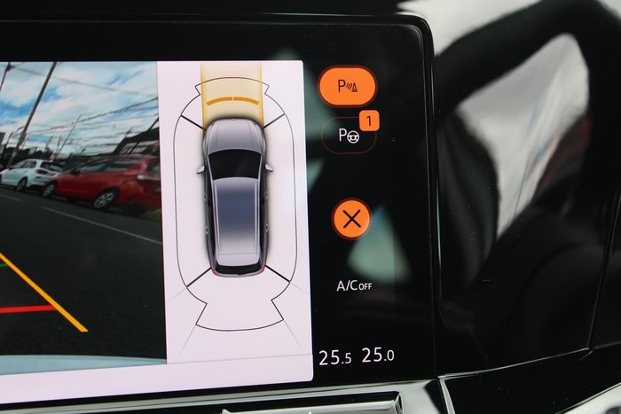 2021 Volkswagen Golf 110TSI Life 8 MY22 Pure White