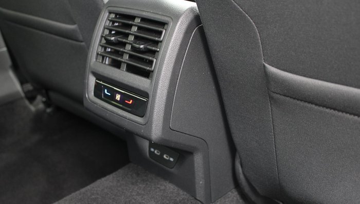 2021 Volkswagen Golf 110TSI Life 8 MY22 Pure White