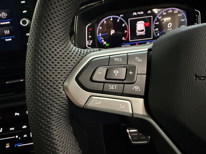 2025 Volkswagen T-Roc 140TSI R-Line