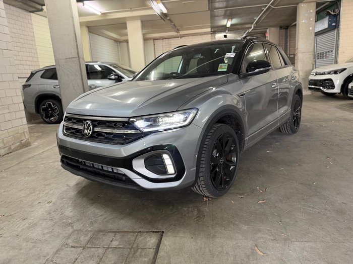 2025 Volkswagen T-Roc 140TSI R-Line