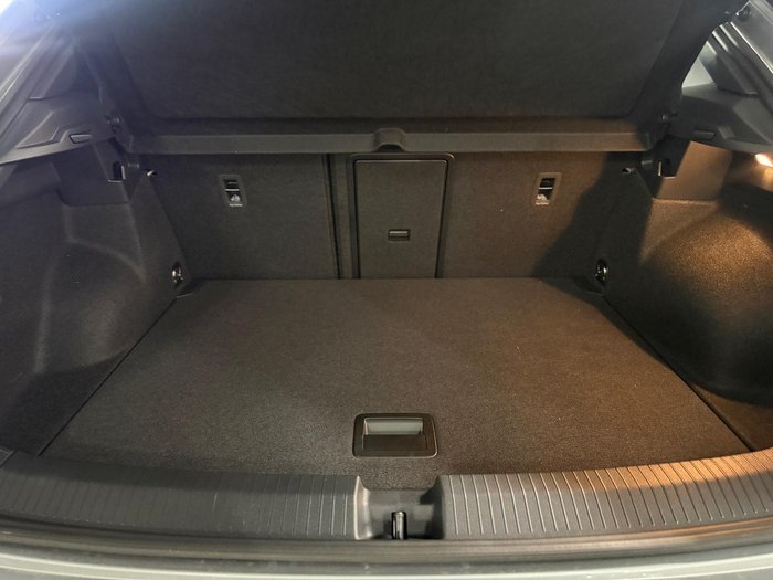 2025 Volkswagen T-Roc 140TSI R-Line