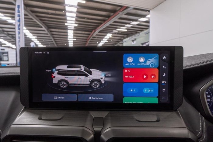 2025 LDV D90 Executive