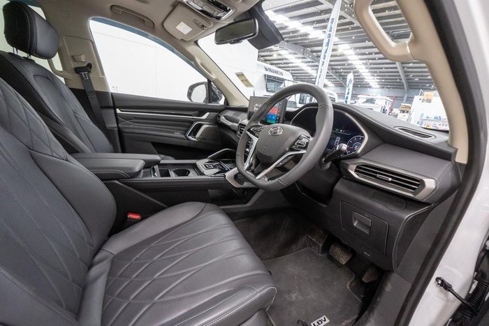 2025 LDV D90 Executive