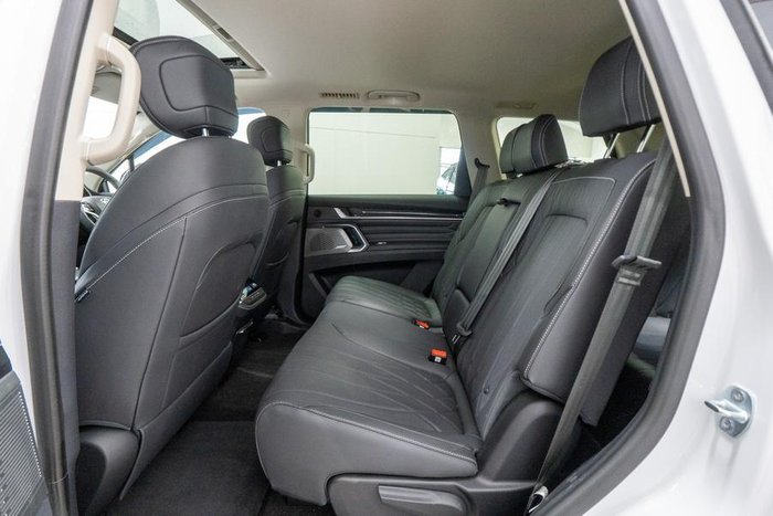 2025 LDV D90 Executive